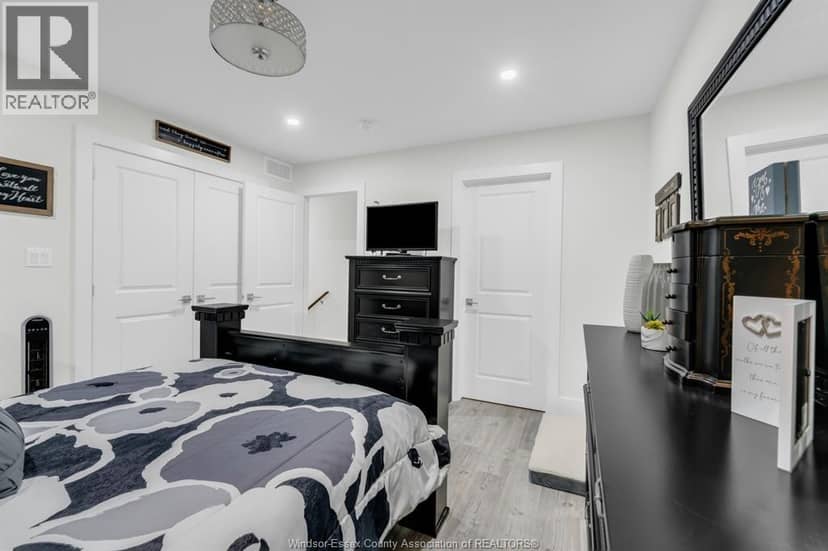 80 Laird — photo 19 of 40