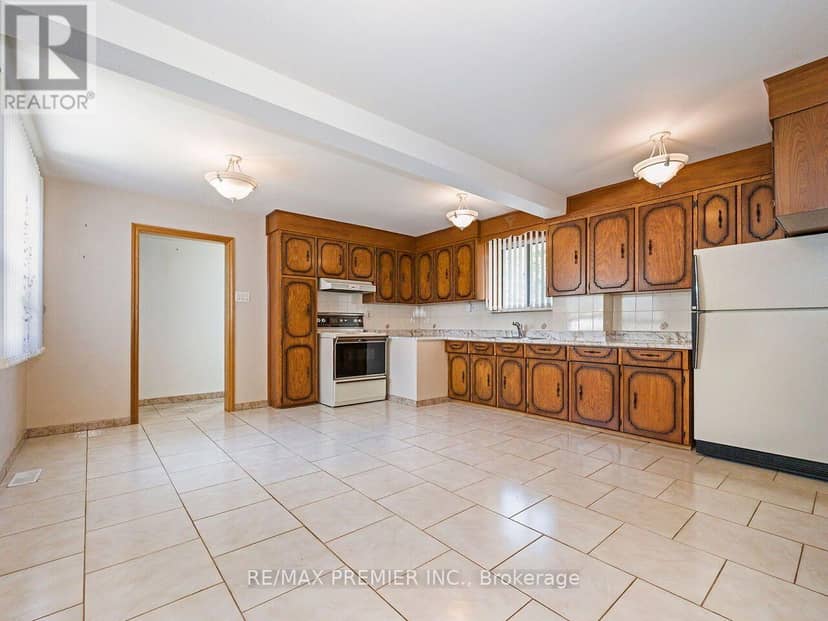 7 Mayall Avenue — photo 14 of 40
