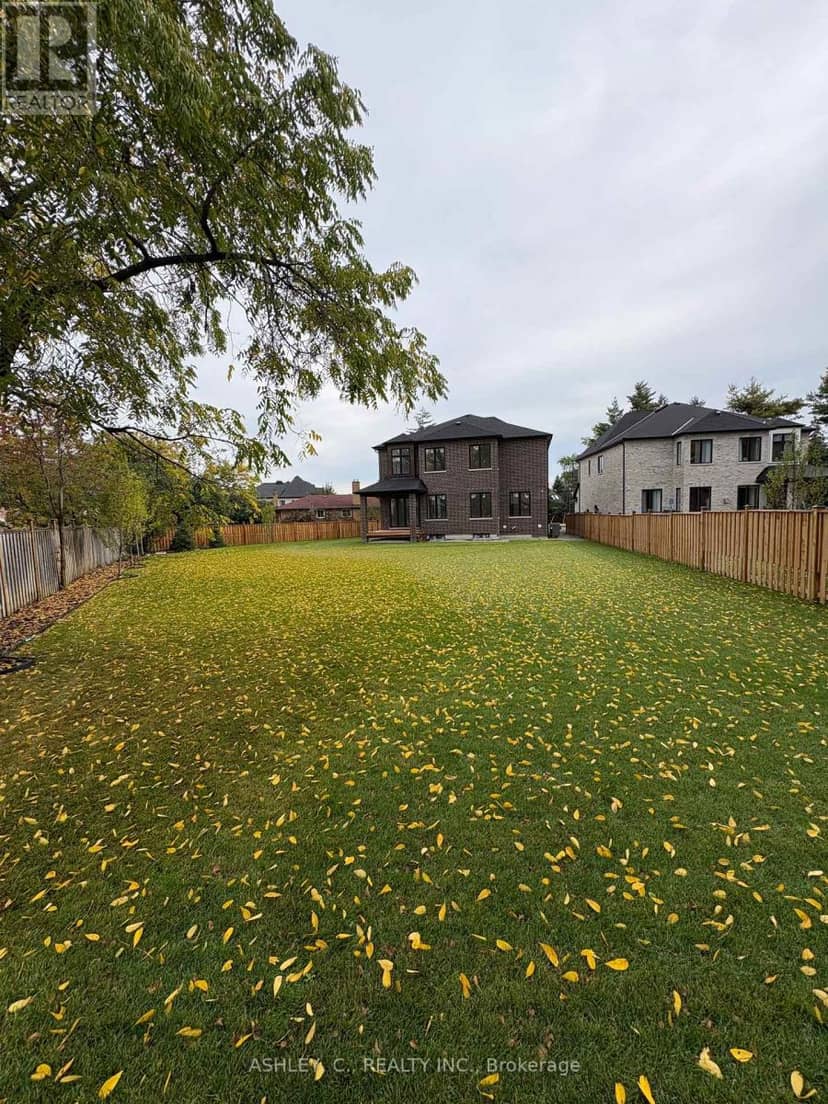 2574 Sharon Crescent — photo 9 of 24