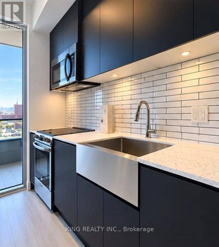 525 - 270 Dufferin Street S — photo 9 of 17