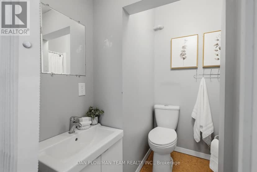 265 Haig Street — photo 11 of 28