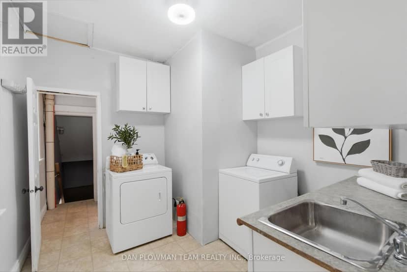 265 Haig Street — photo 10 of 28