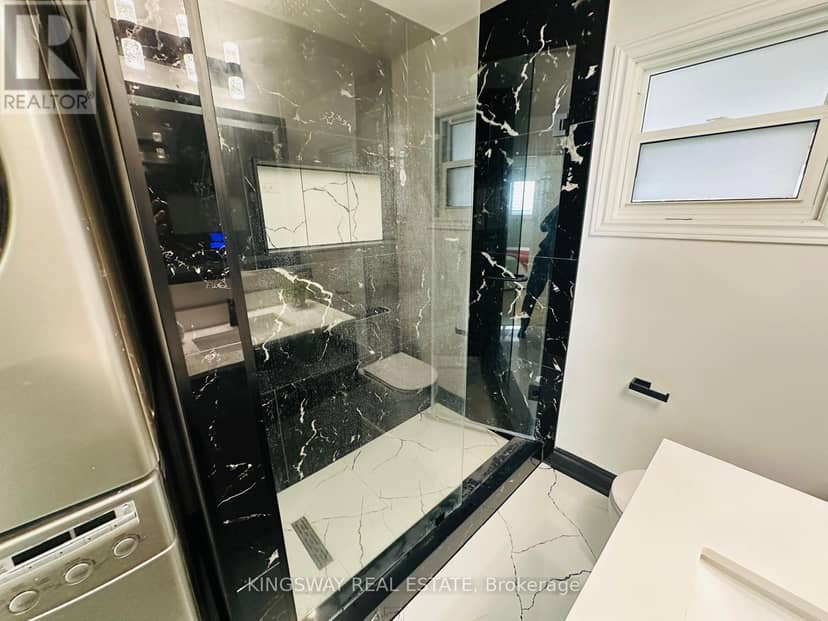 35 Silver Aspen Crescent — photo 22 of 36