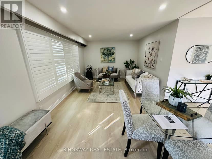 35 Silver Aspen Crescent — photo 4 of 36