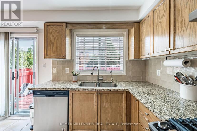 90 Ronan Crescent — photo 19 of 40