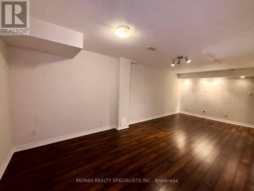 172 - 525 Novo Star Drive — photo 16 of 20