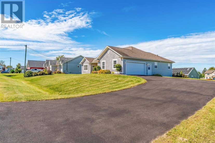 49 EMMALEE Drive, Stratford, photo 2