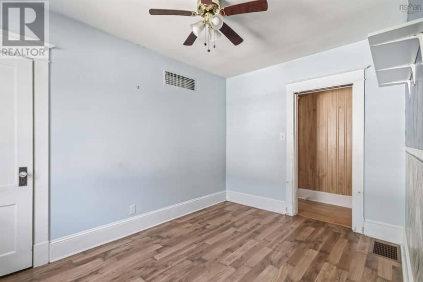 406 Main Street — photo 18 of 25