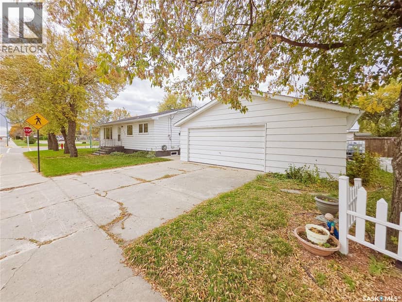 202 7th AVENUE W, Melville, photo 5