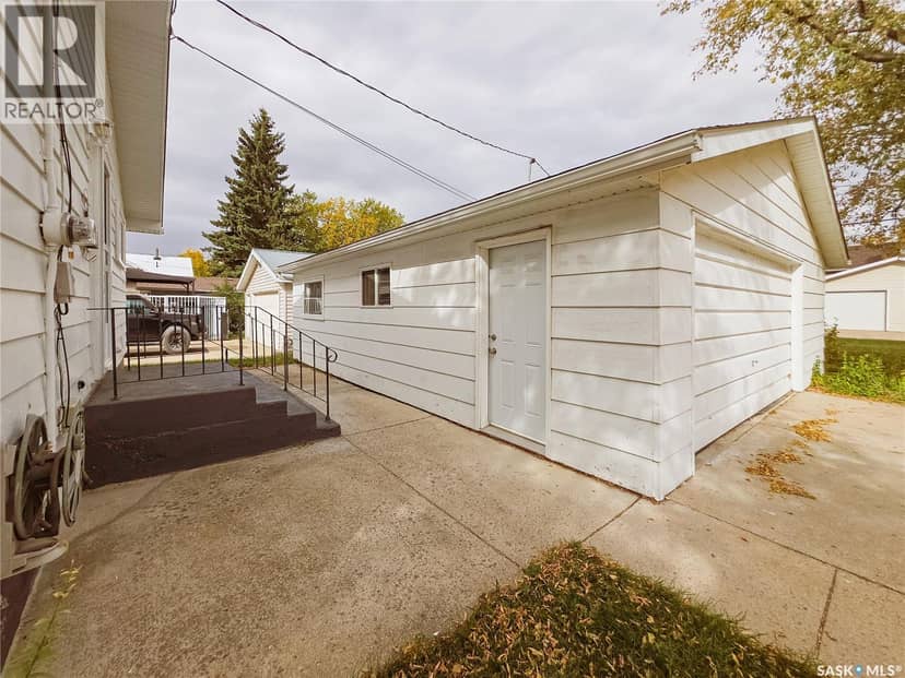 202 7th AVENUE W, Melville, photo 8