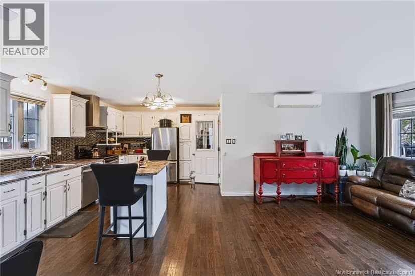 20 Locke Street — photo 18 of 40