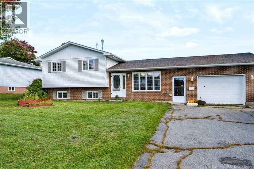 20 Locke Street, Miramichi, photo 2