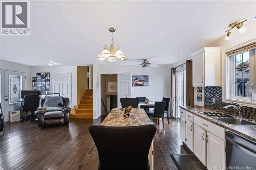 20 Locke Street — photo 9 of 40