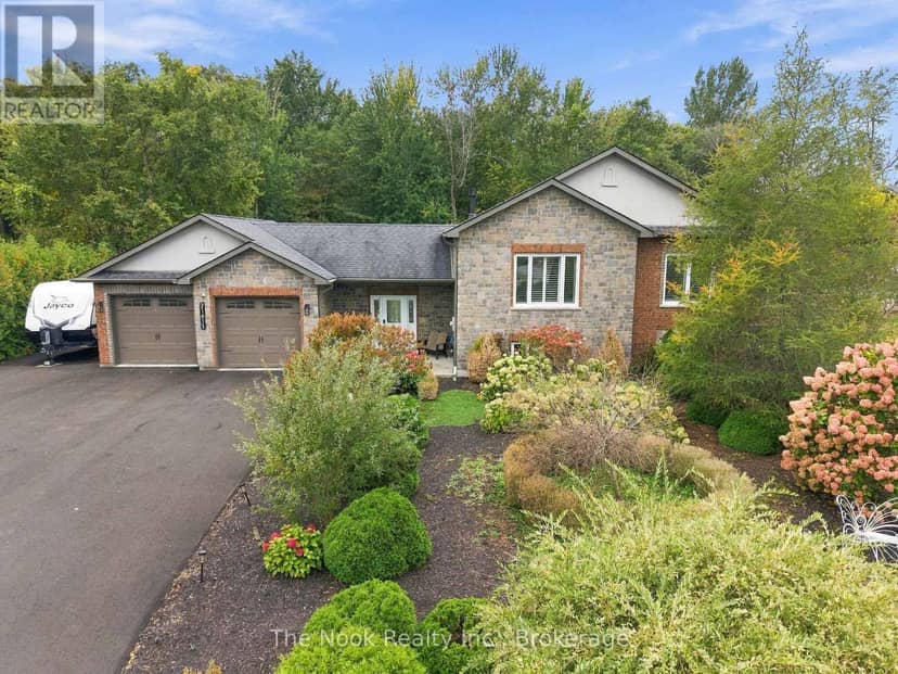 21611 Loyalist Parkway, Prince Edward County, photo 6