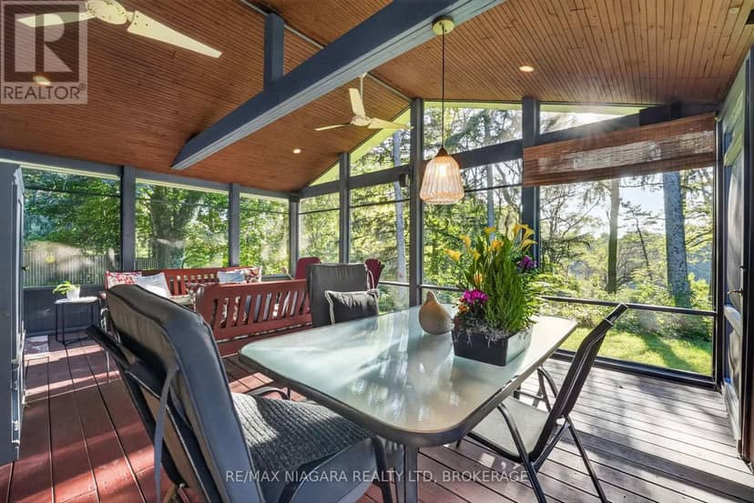 1577 Gregory Road — photo 15 of 40