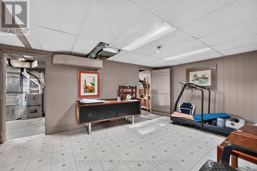1577 Gregory Road — photo 37 of 40