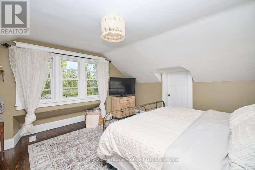 3426 King Street — photo 23 of 40