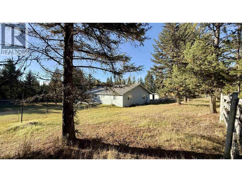 6784 BARNETT ROAD, 100 Mile House