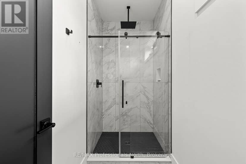 100 Masons Road — photo 33 of 40