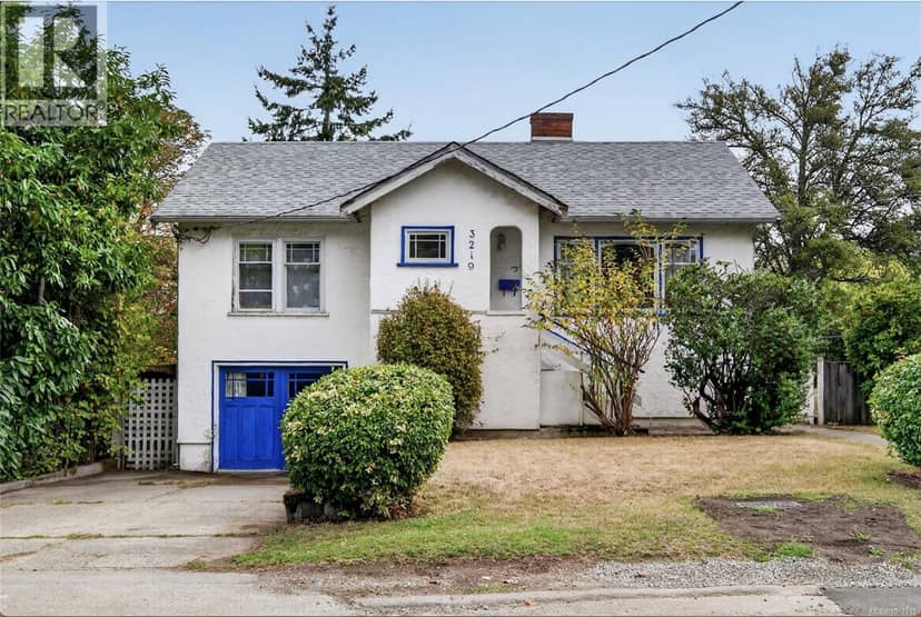 3219 RUTLEDGE St, Saanich