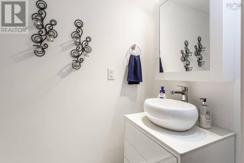 203 151 Ritchie Street — photo 12 of 20
