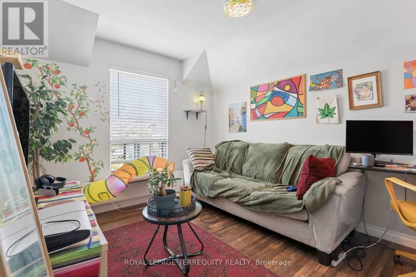 167 Westmount Avenue — photo 16 of 27