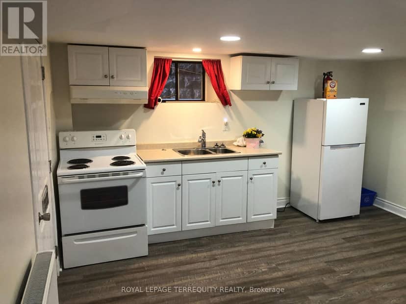 167 Westmount Avenue — photo 21 of 27