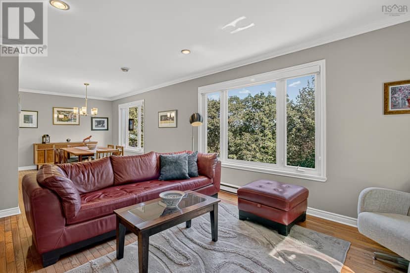 24 Bridgeview Drive — photo 11 of 35