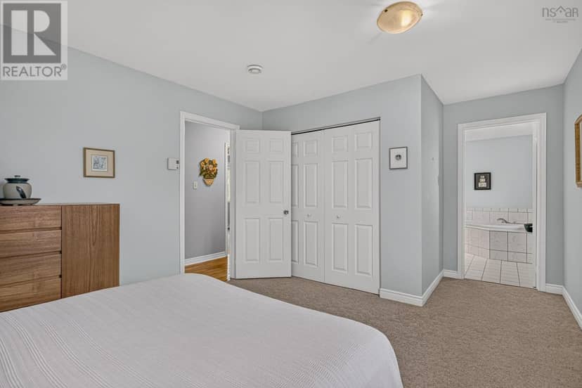 24 Bridgeview Drive — photo 22 of 35