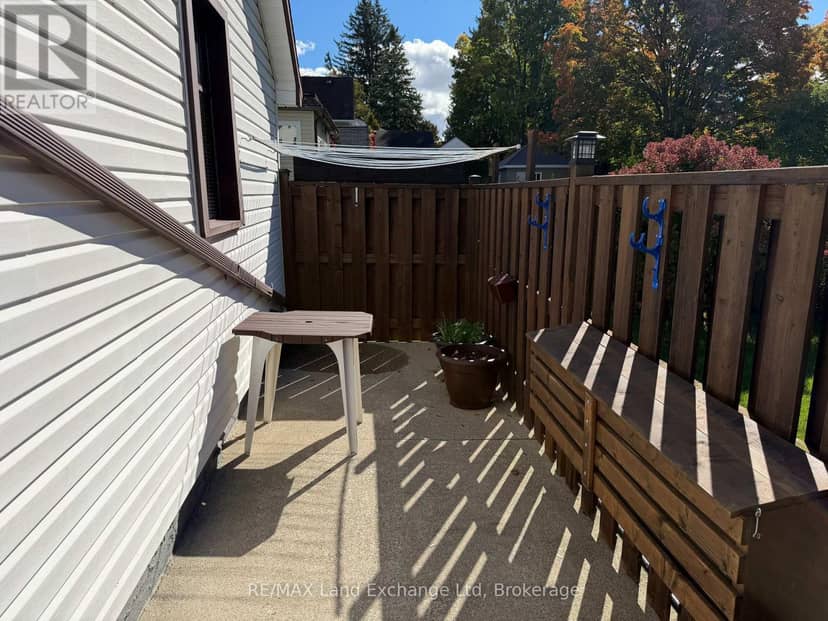 118 Victoria Street E — photo 29 of 34