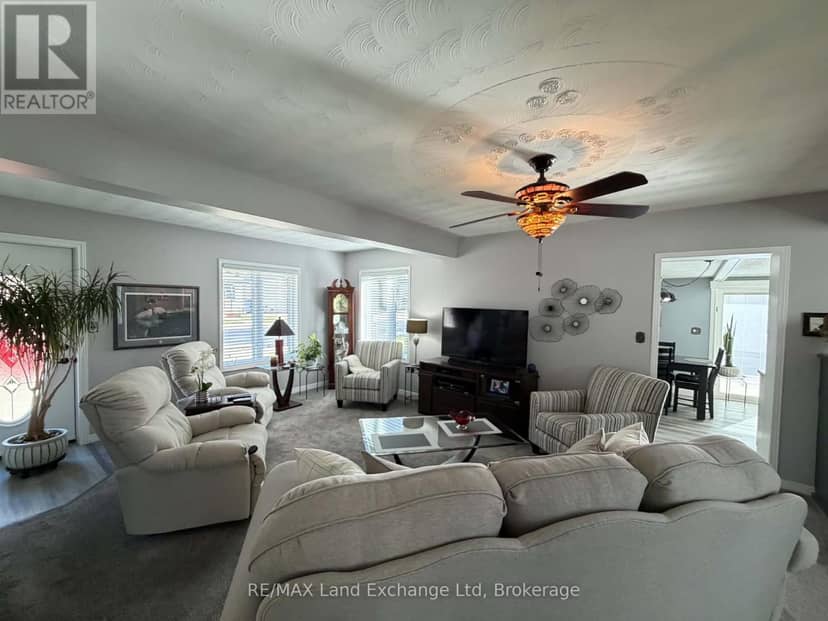 118 Victoria Street E, North Huron, photo 5