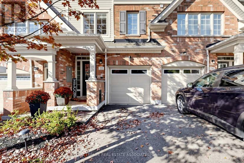 22 Benjamin Way — photo 2 of 40