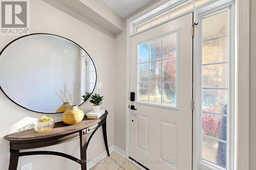 22 Benjamin Way — photo 4 of 40