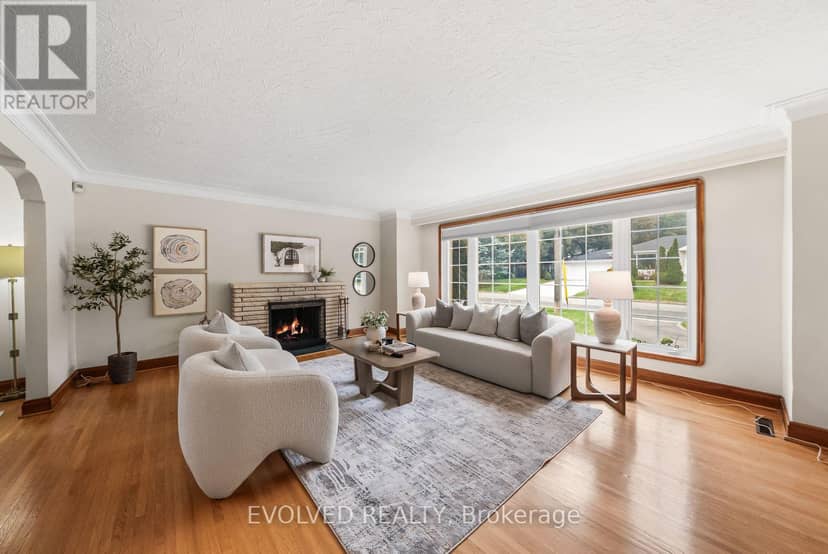 105 Sylvan Avenue, Toronto, photo 5