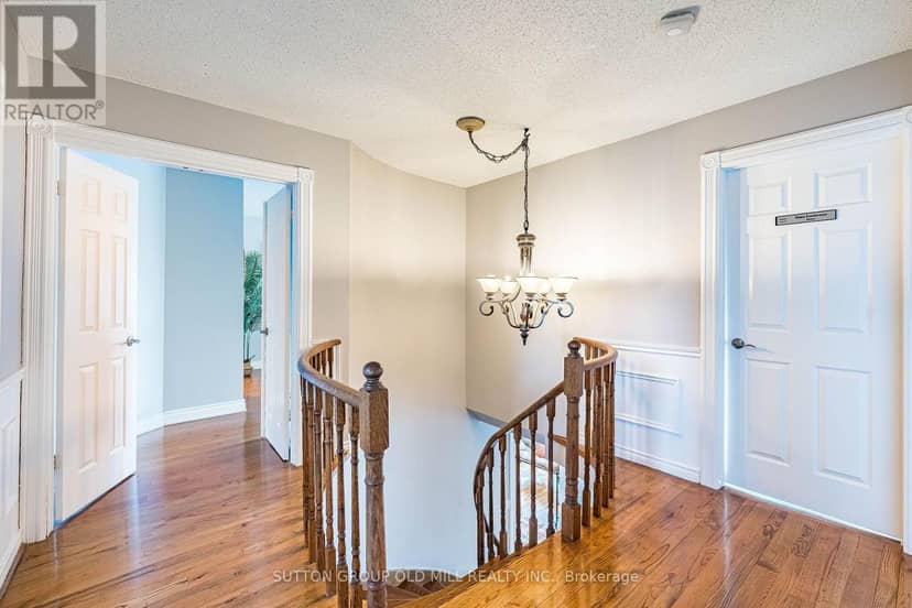 501 Sundown Crescent — photo 27 of 40