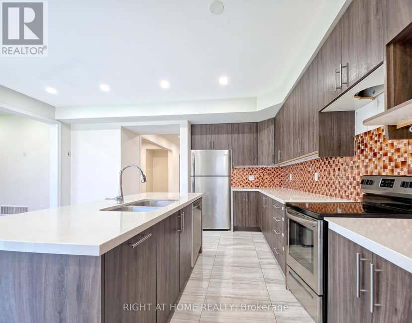 219 Fleetwood Drive, Oshawa, photo 3
