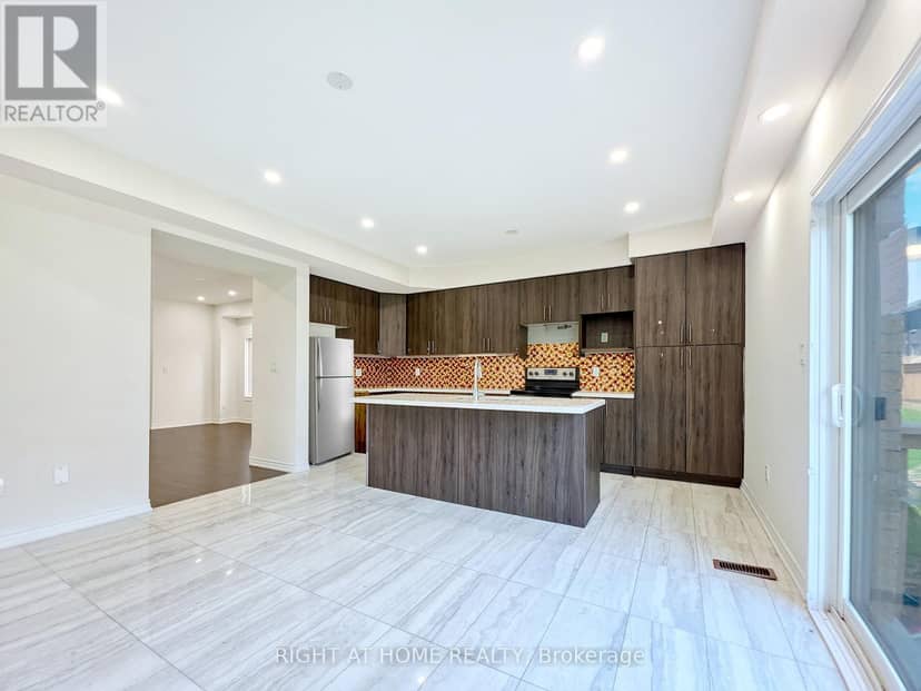 219 Fleetwood Drive, Oshawa, photo 4