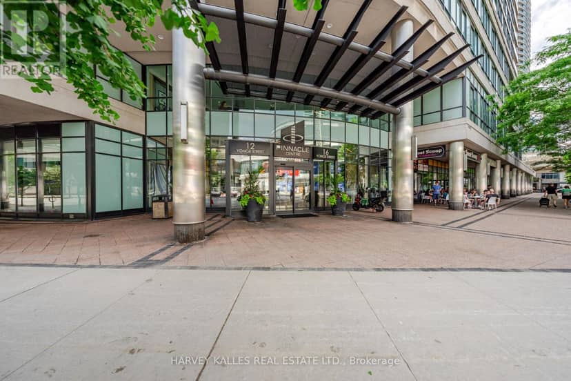 3211 - 16 Yonge Street — photo 28 of 40