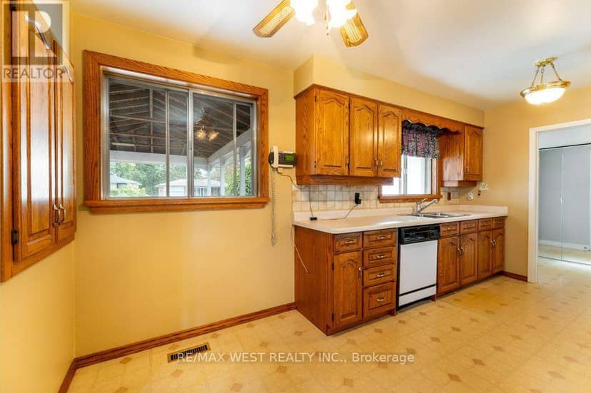 38 Albacore Crescent — photo 7 of 27