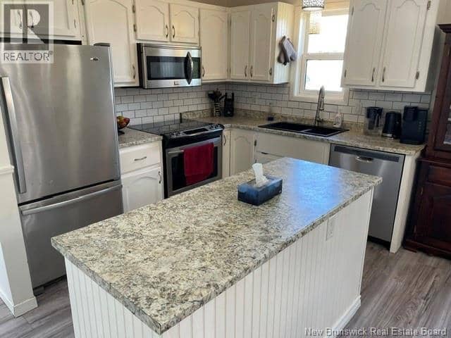 18 Partellow Street — photo 5 of 20