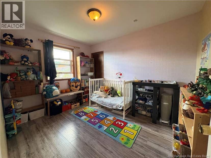 18 Partellow Street — photo 13 of 20