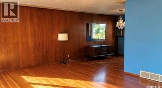 2548 Garnet STREET — photo 7 of 14