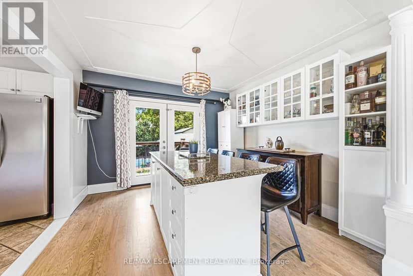364 Fennell Avenue W — photo 11 of 40