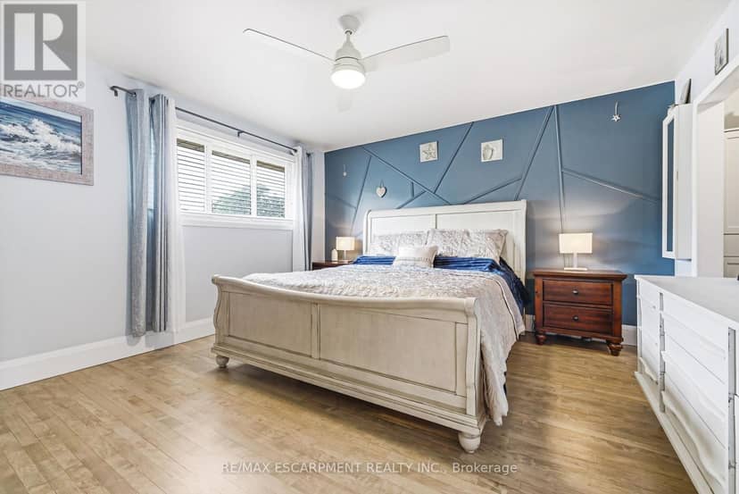364 Fennell Avenue W — photo 18 of 40