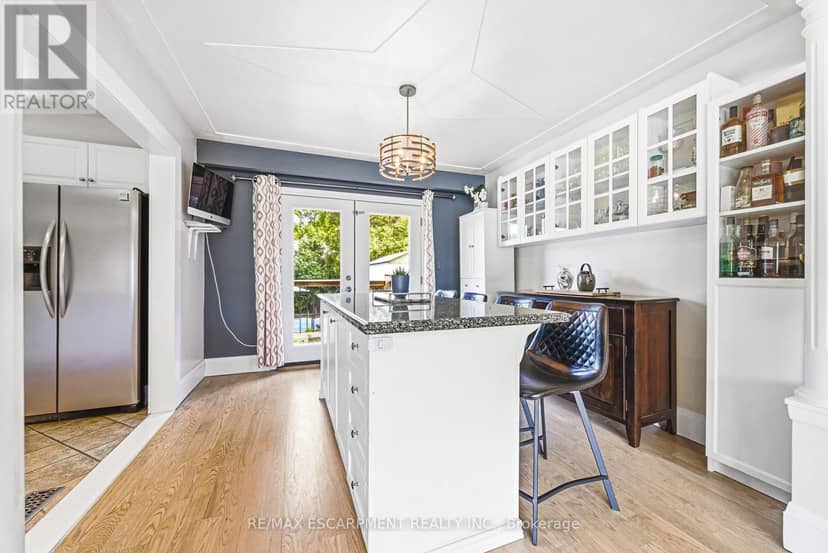 364 Fennell Avenue W — photo 9 of 40
