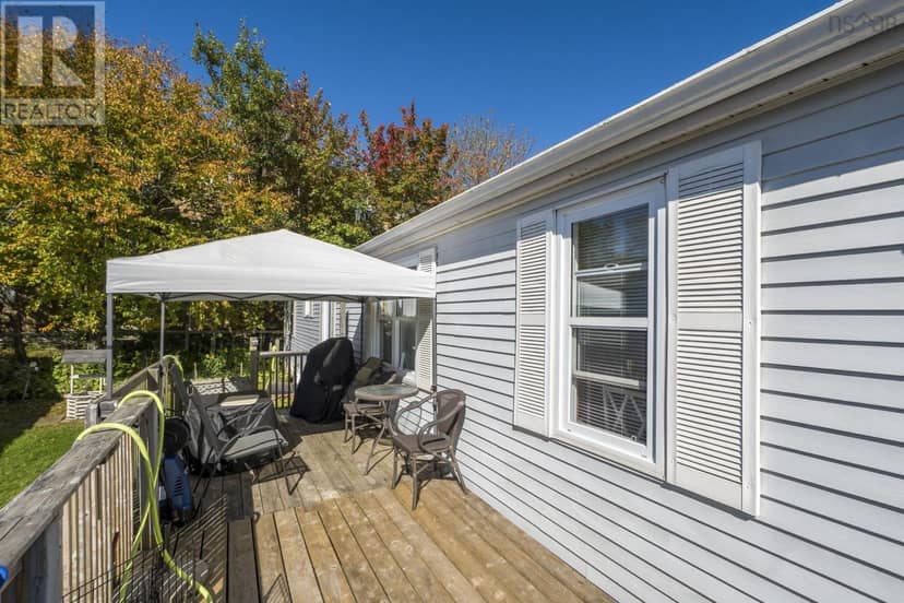 47 Earleton Avenue, Dartmouth, photo 3