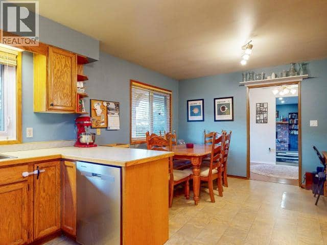 4678 ONTARIO AVE, Powell River, photo 3