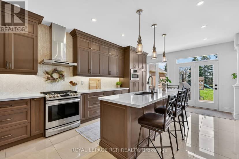 14 Emerald Heights Drive — photo 13 of 38