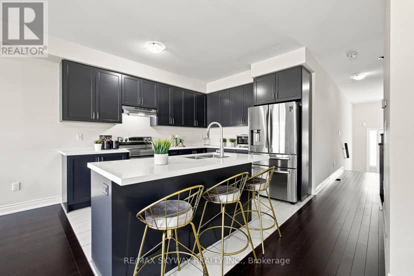 60 Lorne Thomas Place — photo 13 of 40
