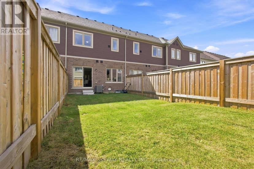 60 Lorne Thomas Place — photo 35 of 40